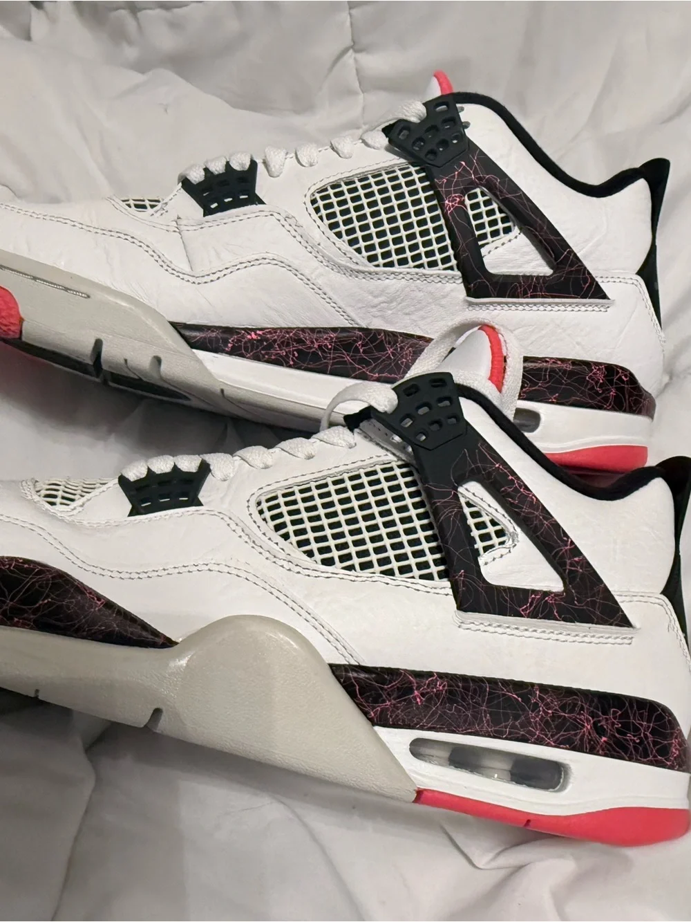 Men’s 10.5 Air Jordan 4 Retro 'Pale Citron' (also known as 